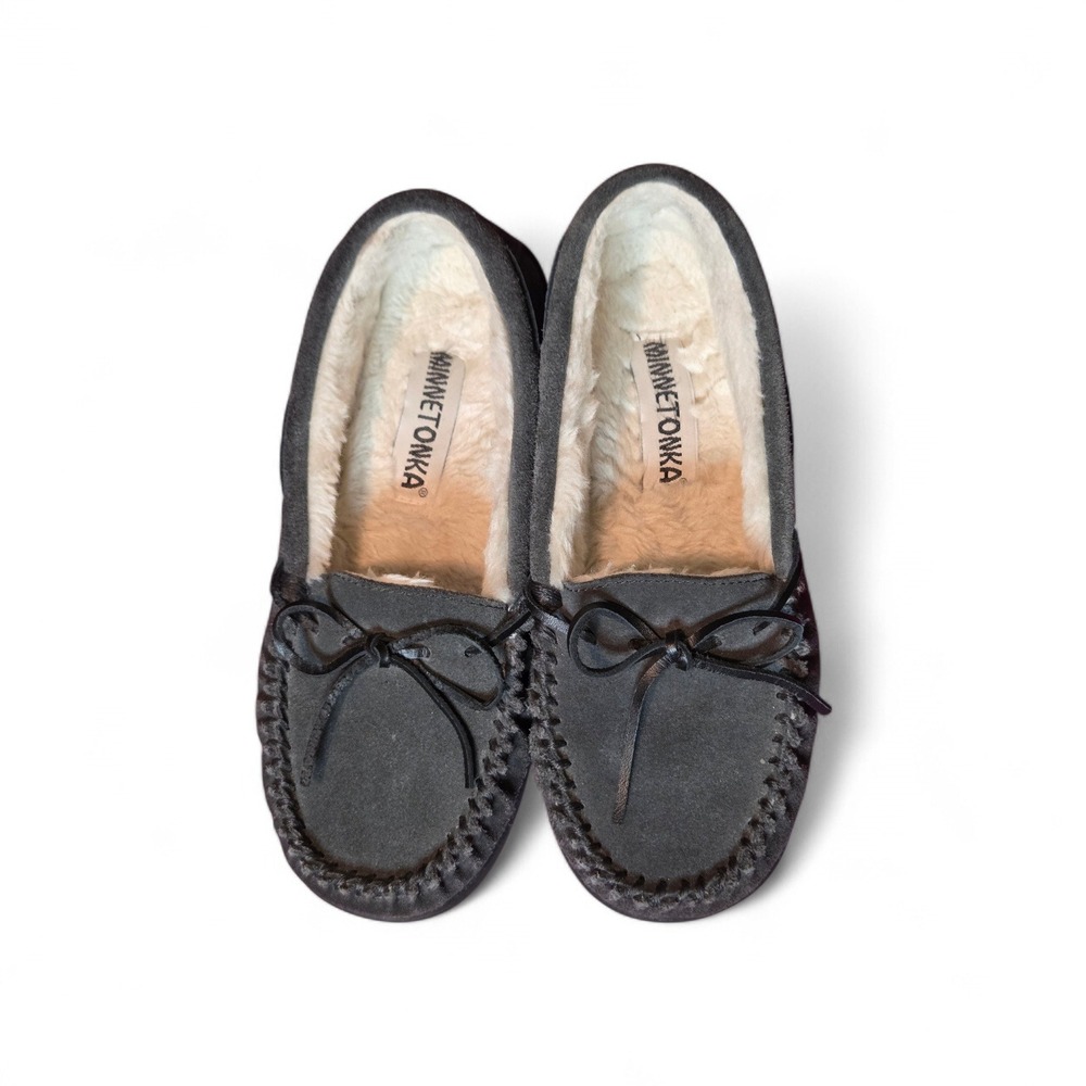 Minnetonka Cally Suede Moccasin Slippers Grey Faux Fur Lined 40619 Womens 7M